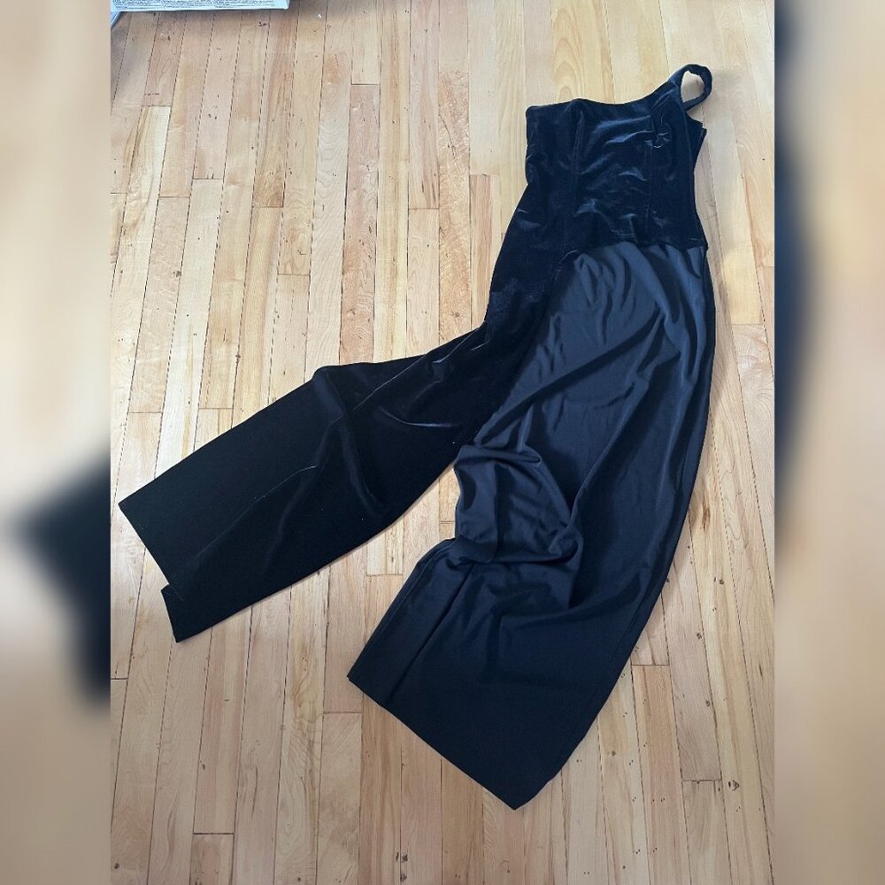 Betsy & Adam by Jaslene Vintage Velvet One-Shoulder Gown | Black | Size 4 | Made